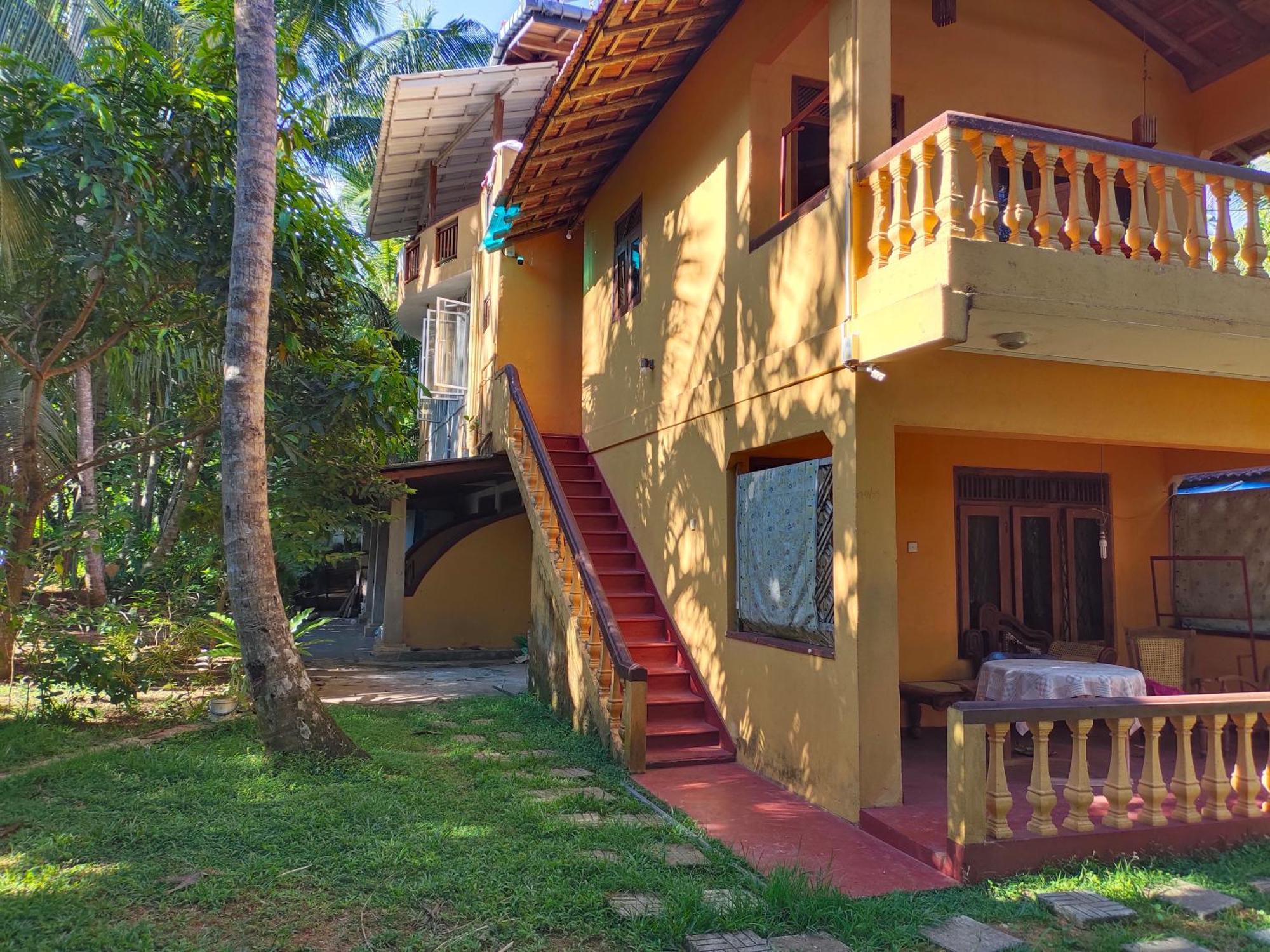 Brinkhouse Guesthouse , Unawatuna Beach Esterno foto