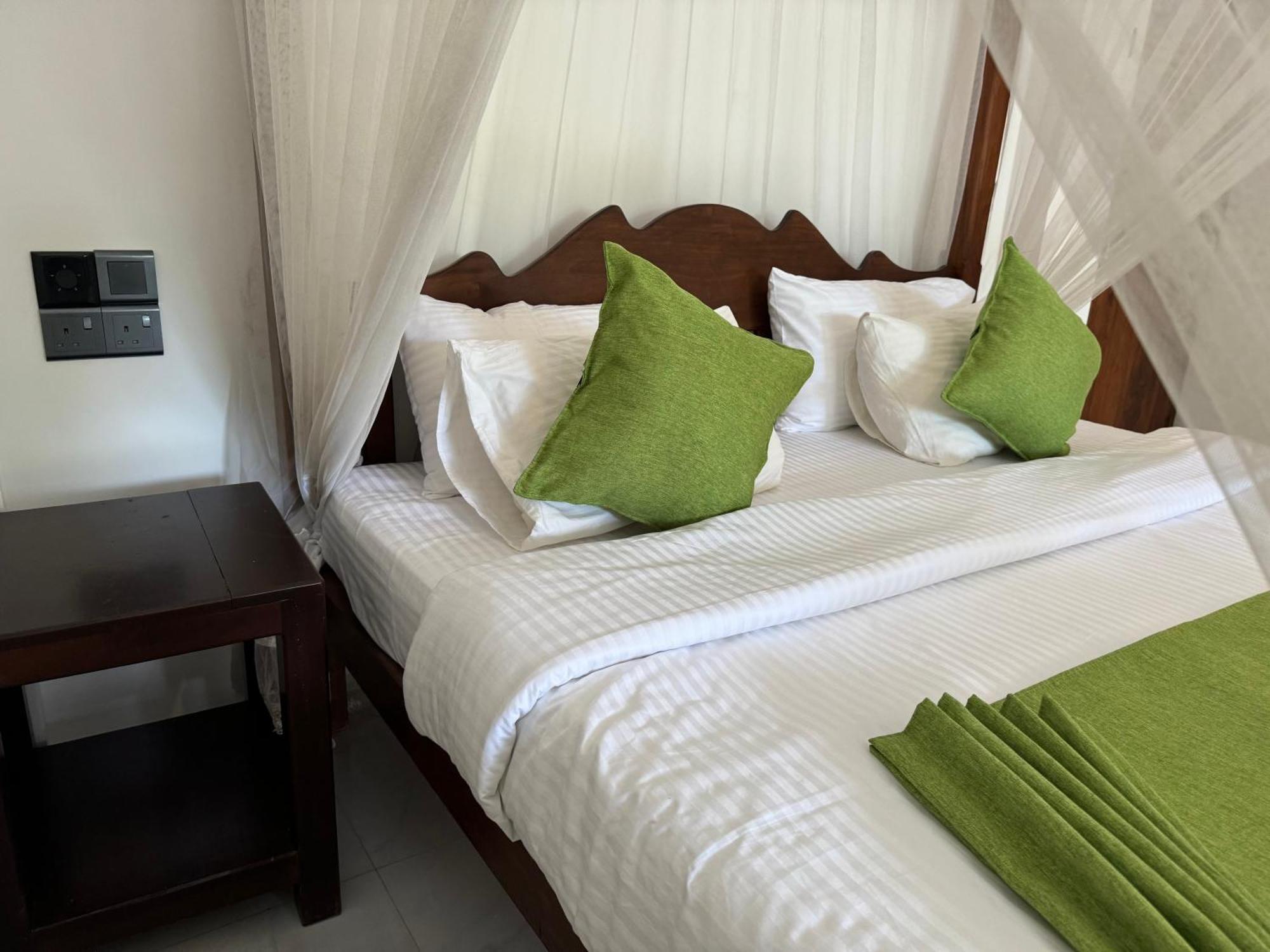 Brinkhouse Guesthouse , Unawatuna Beach Esterno foto