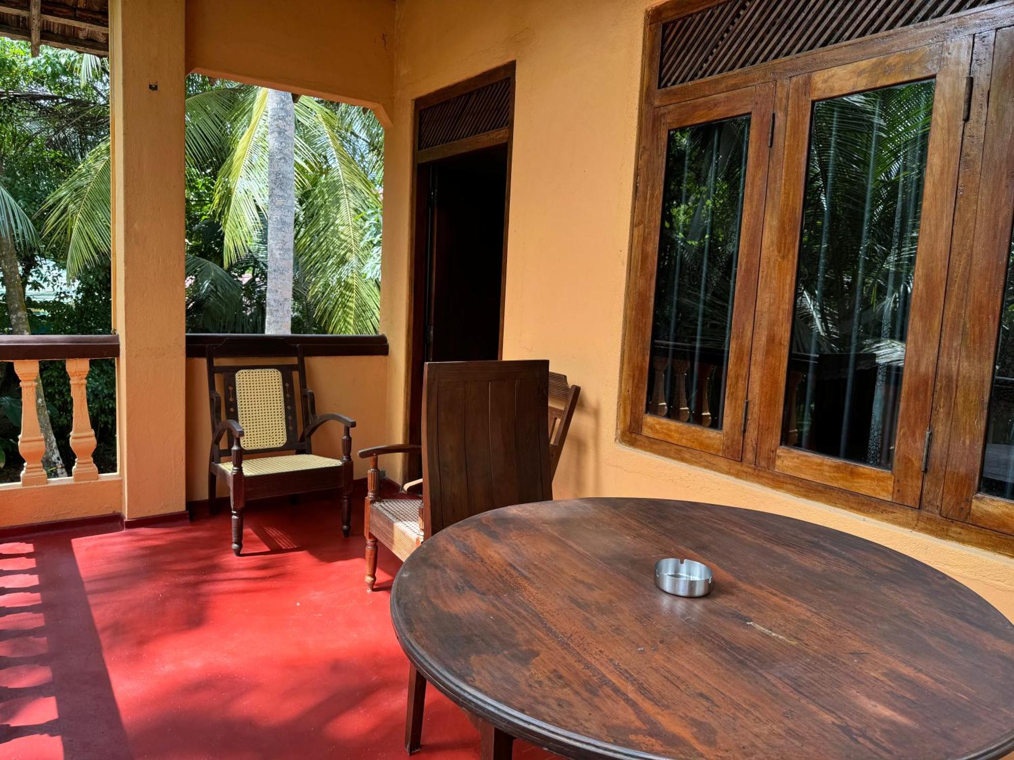 Brinkhouse Guesthouse , Unawatuna Beach Esterno foto