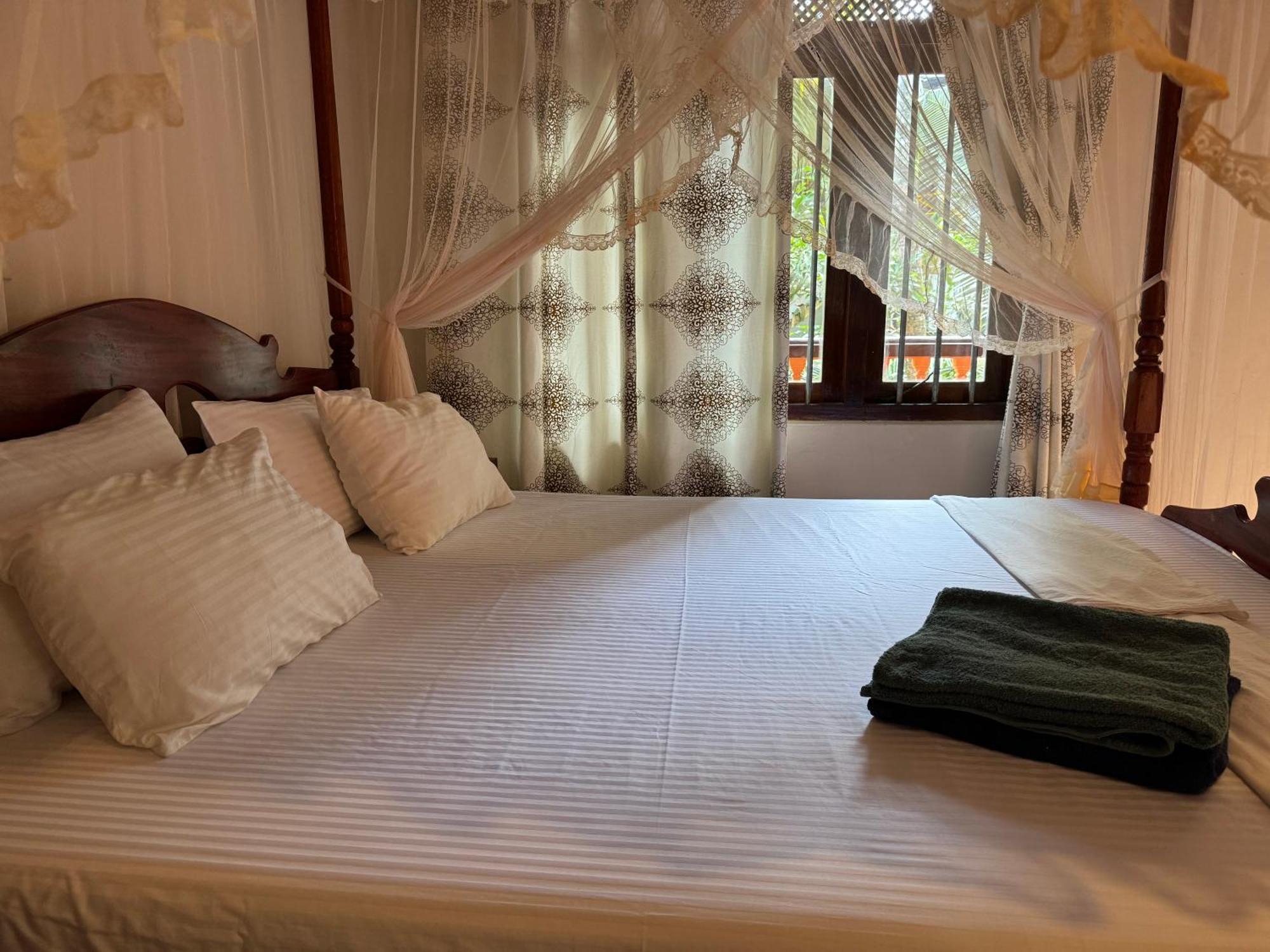 Brinkhouse Guesthouse , Unawatuna Beach Esterno foto