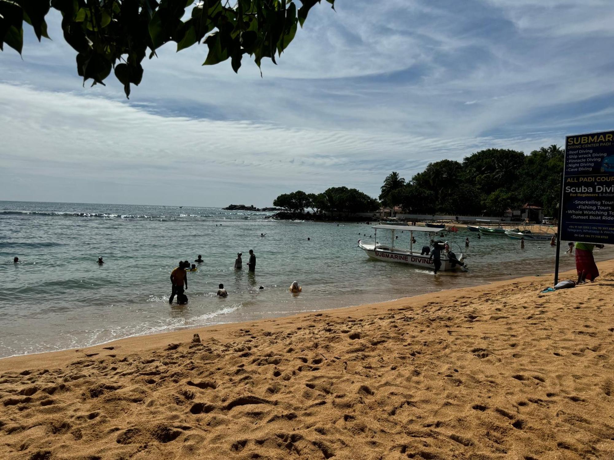 Brinkhouse Guesthouse , Unawatuna Beach Esterno foto