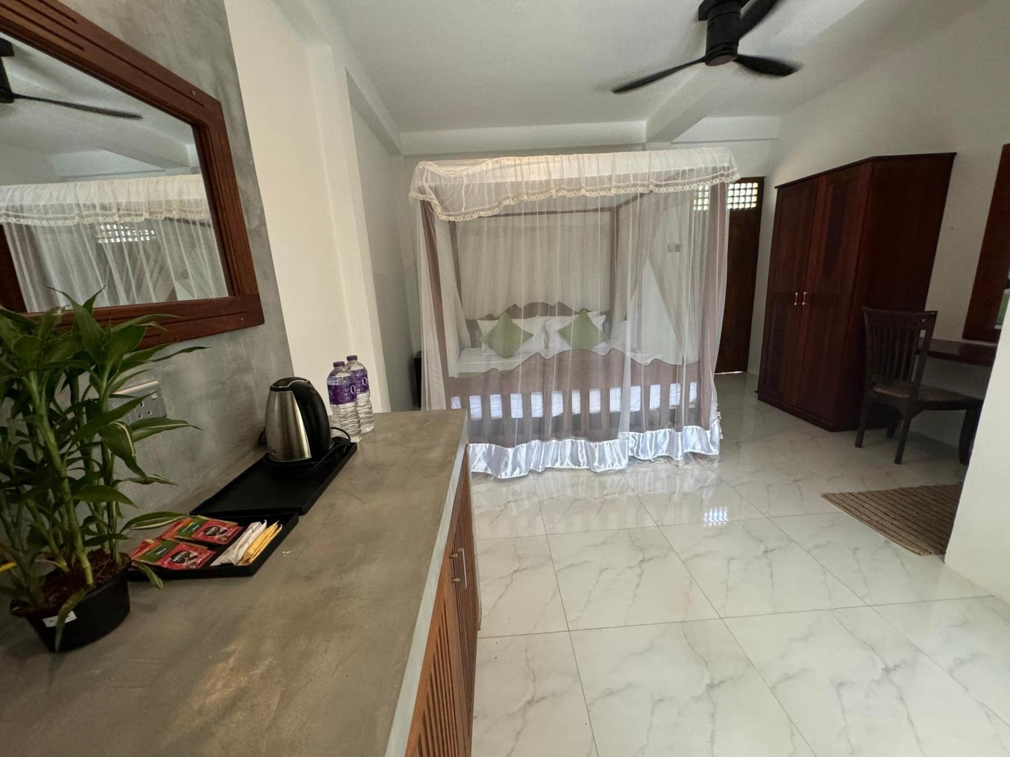 Brinkhouse Guesthouse , Unawatuna Beach Esterno foto