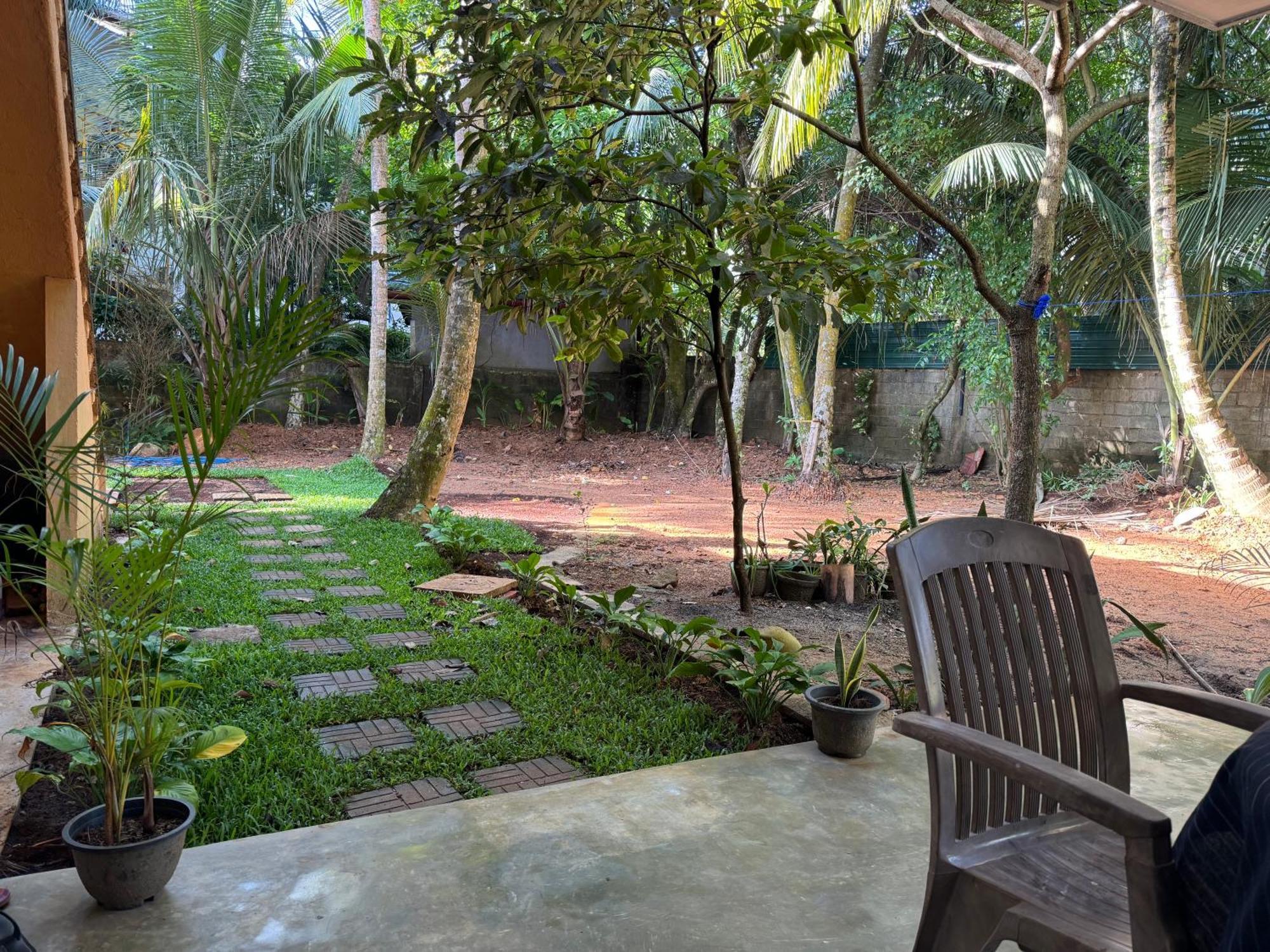Brinkhouse Guesthouse , Unawatuna Beach Esterno foto