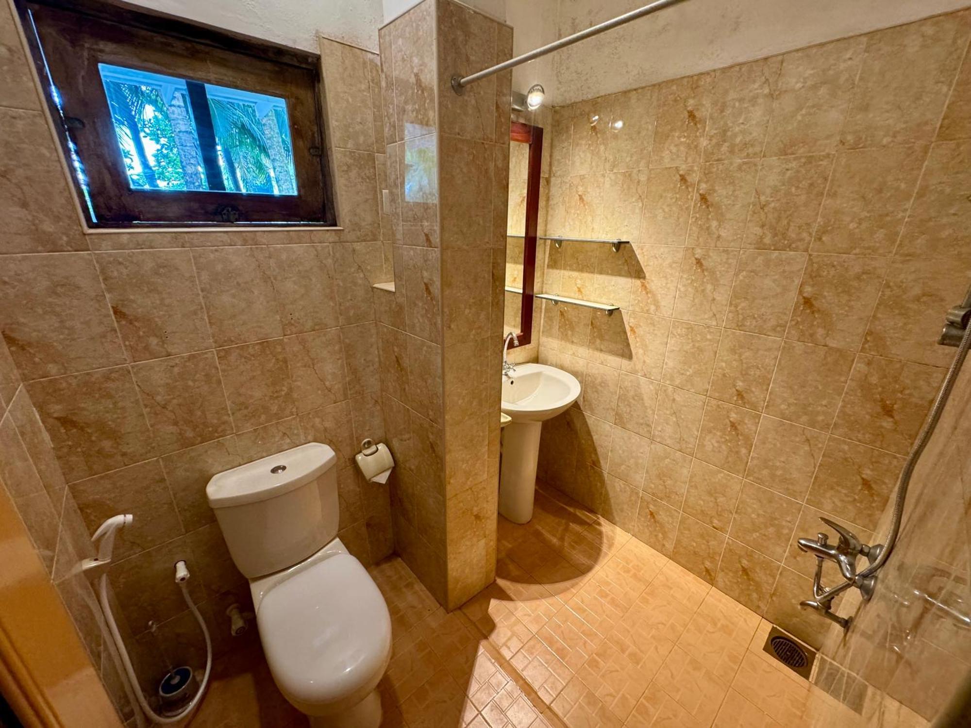 Brinkhouse Guesthouse , Unawatuna Beach Esterno foto