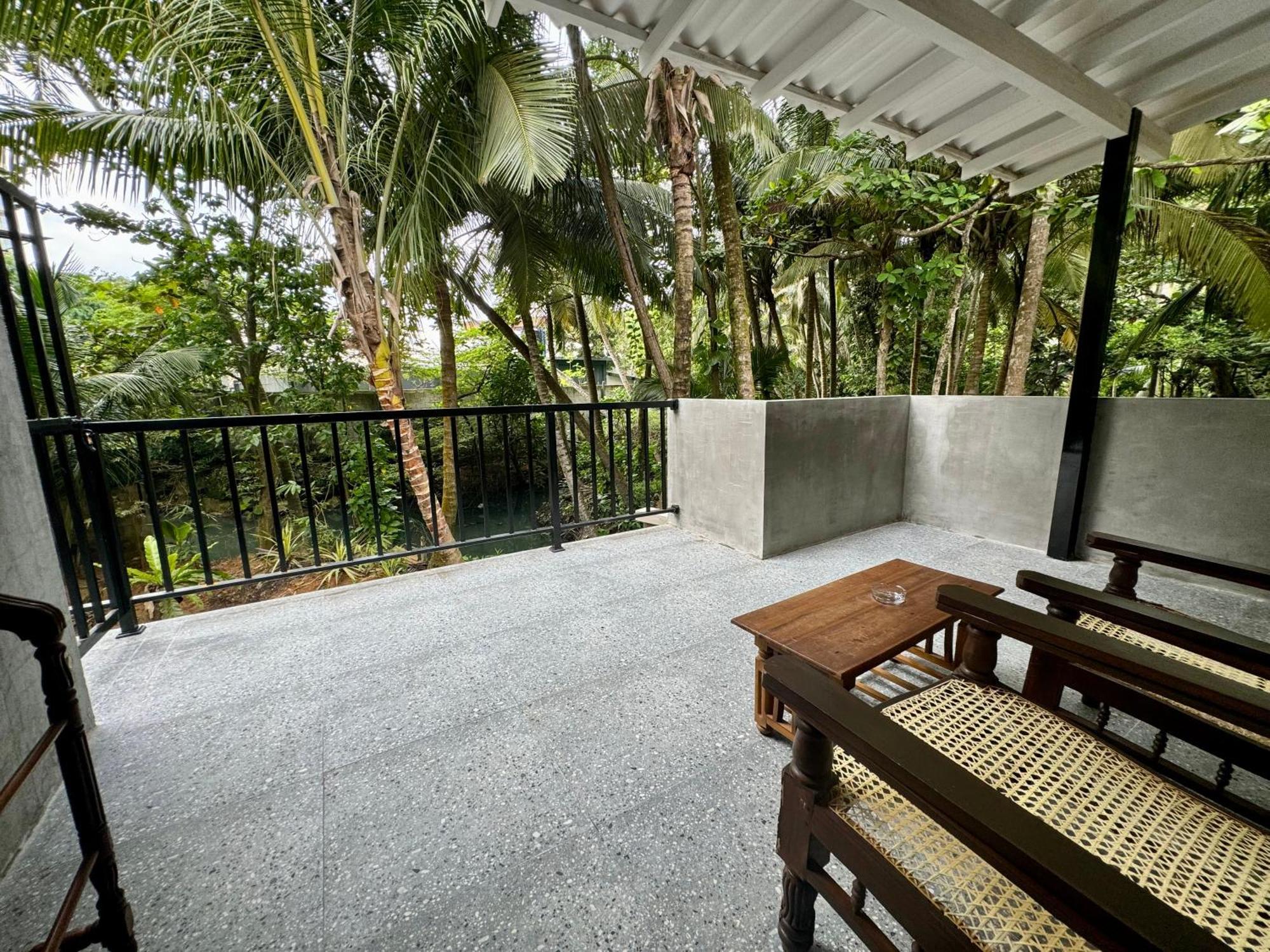 Brinkhouse Guesthouse , Unawatuna Beach Esterno foto