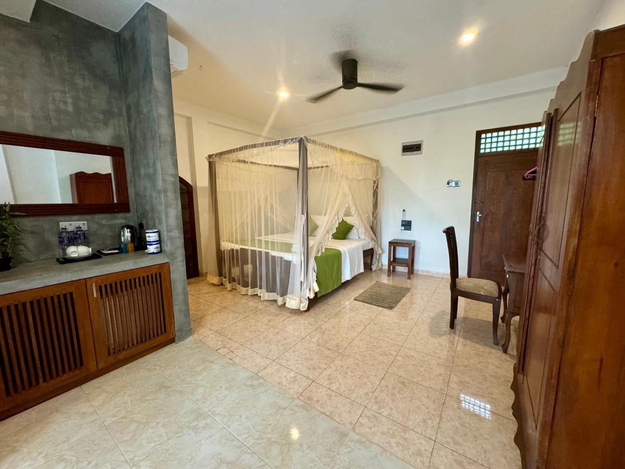 Brinkhouse Guesthouse , Unawatuna Beach Esterno foto
