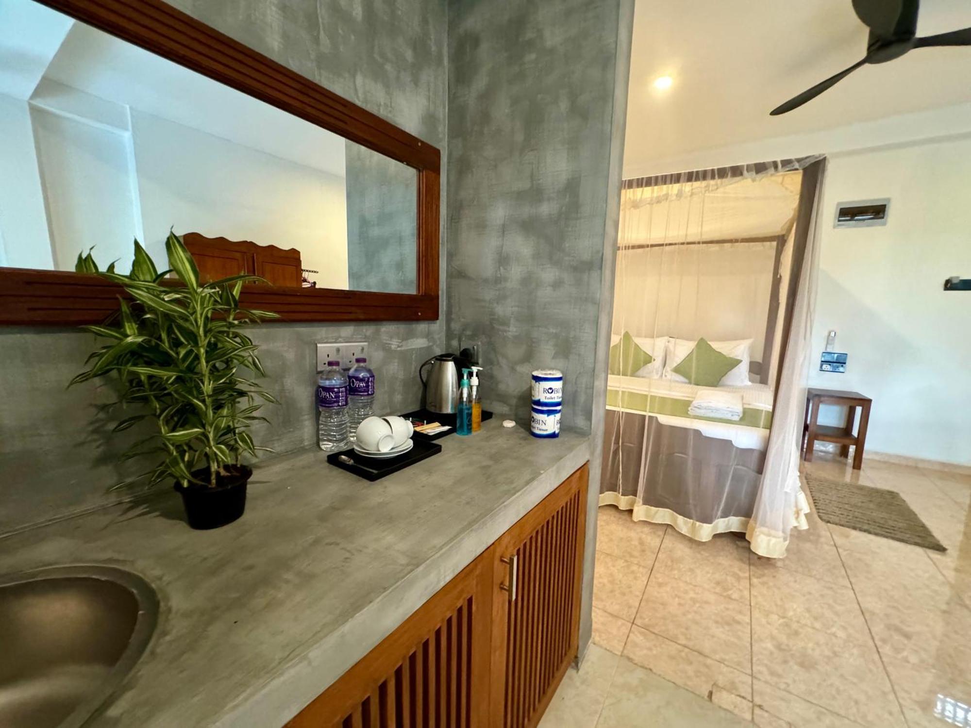 Brinkhouse Guesthouse , Unawatuna Beach Esterno foto