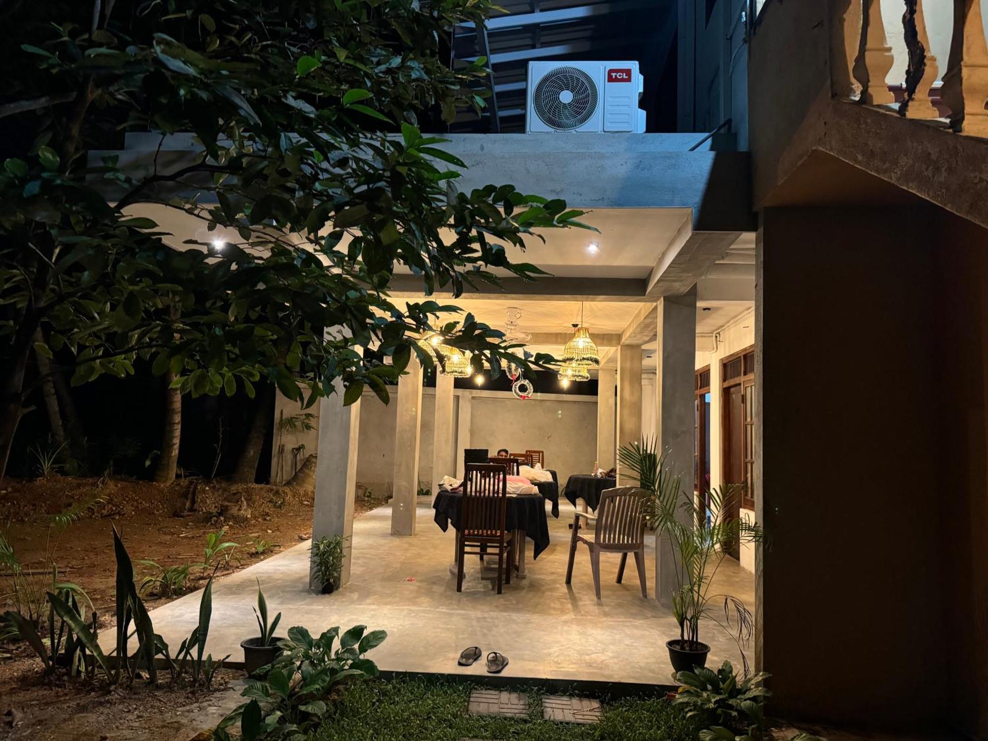 Brinkhouse Guesthouse , Unawatuna Beach Esterno foto